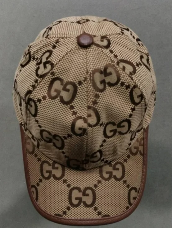 Gucci Brown Beige GG Supreme Baseball Cap - Women's Designer Hat - Picture 2 of 3